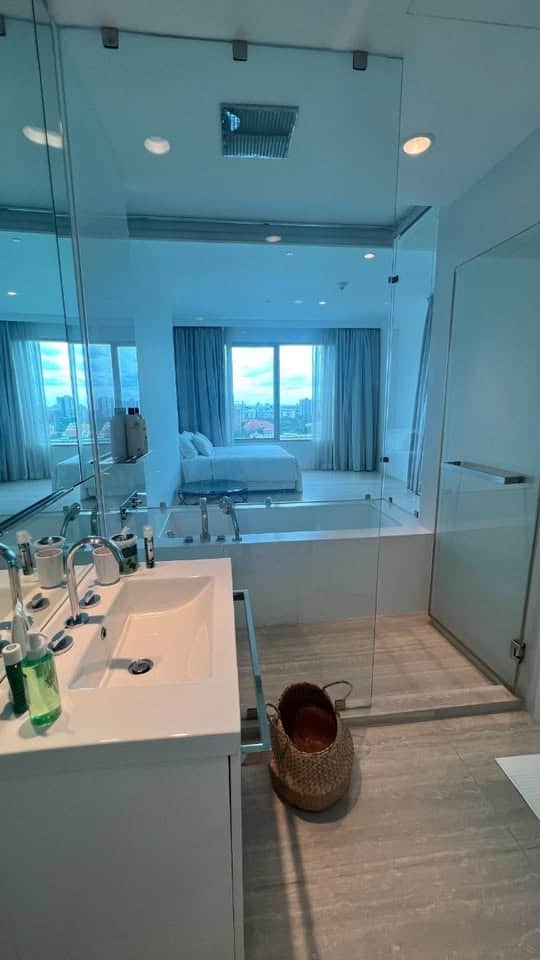 579888492_10163740310098745_4015226361977755581_n