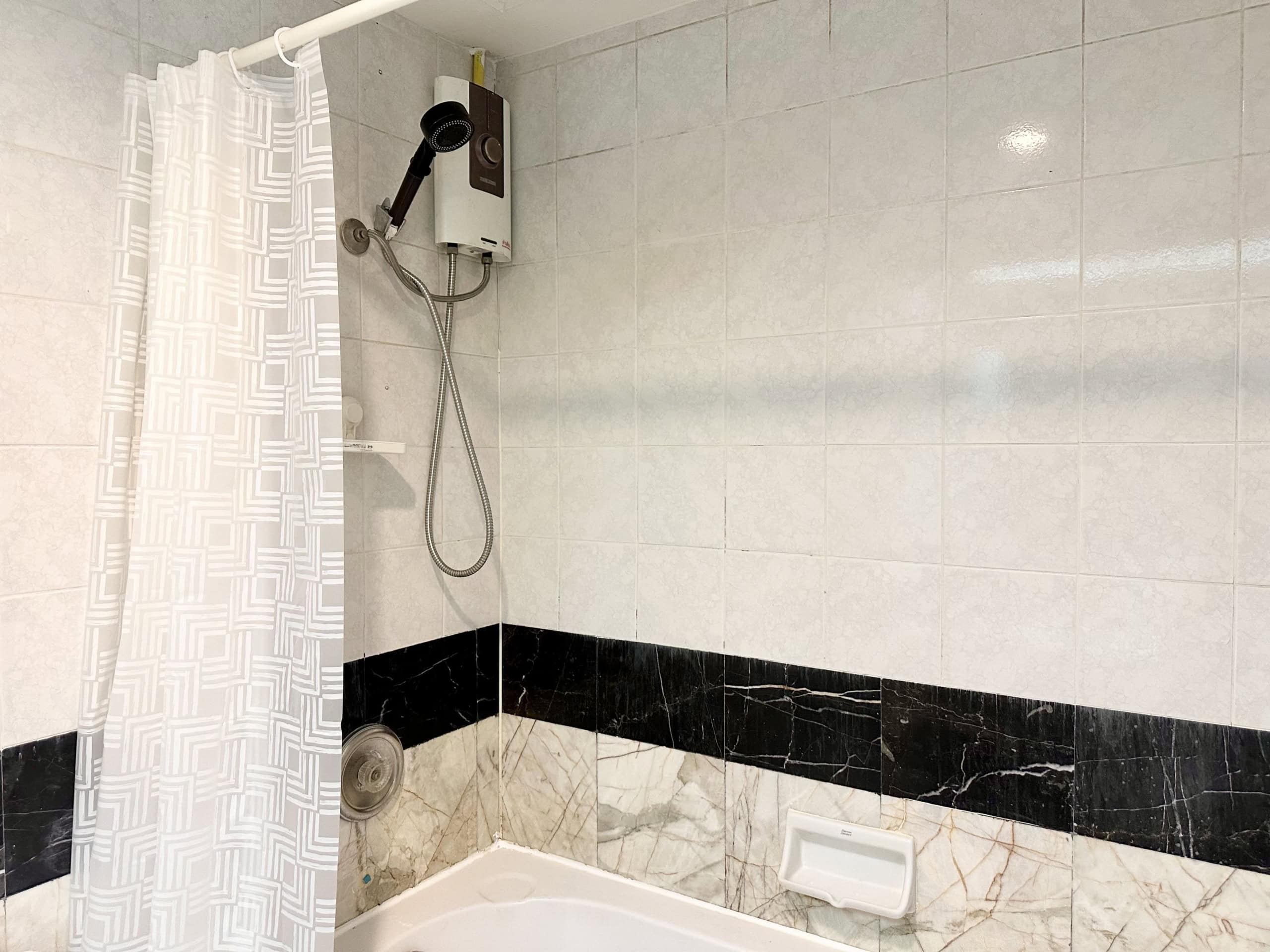 573001B0-6E6E-4F7D-861D-33BEB04153A8