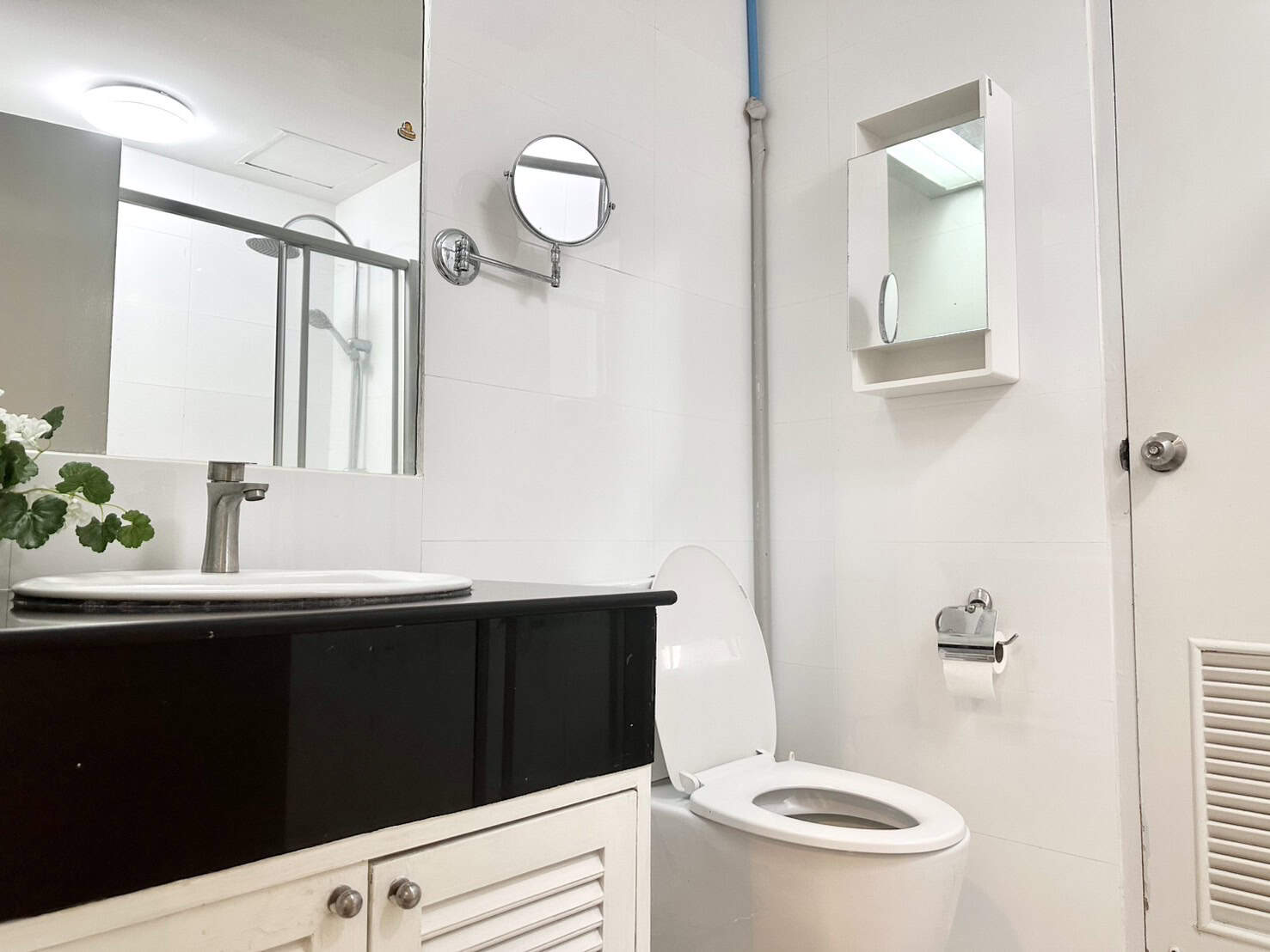 81221990-A745-4BCD-8A08-432ED52C2A93